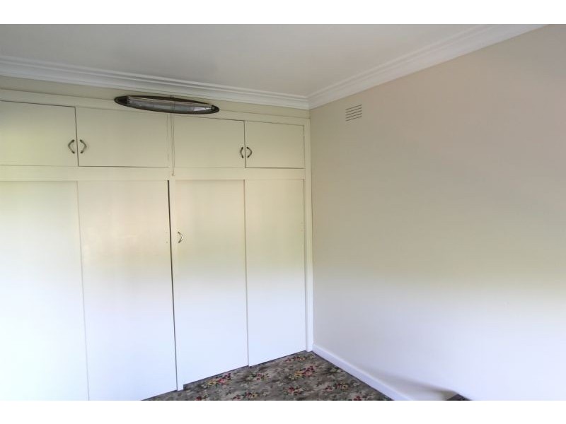 22 Peacock Street, Mirboo North VIC 3871