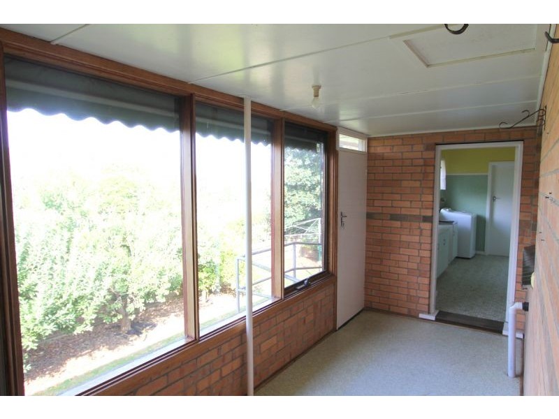 22 Peacock Street, Mirboo North VIC 3871