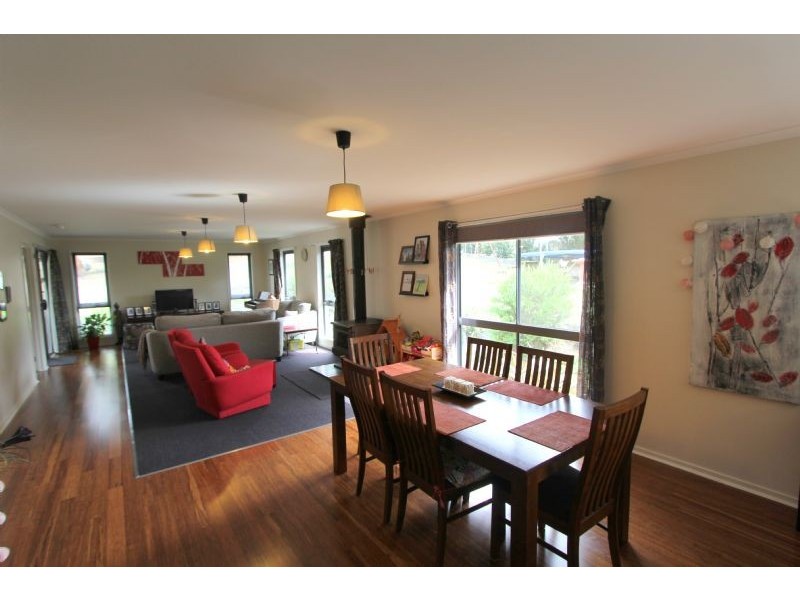 375 Holmes Road, Berrys Creek VIC 3953