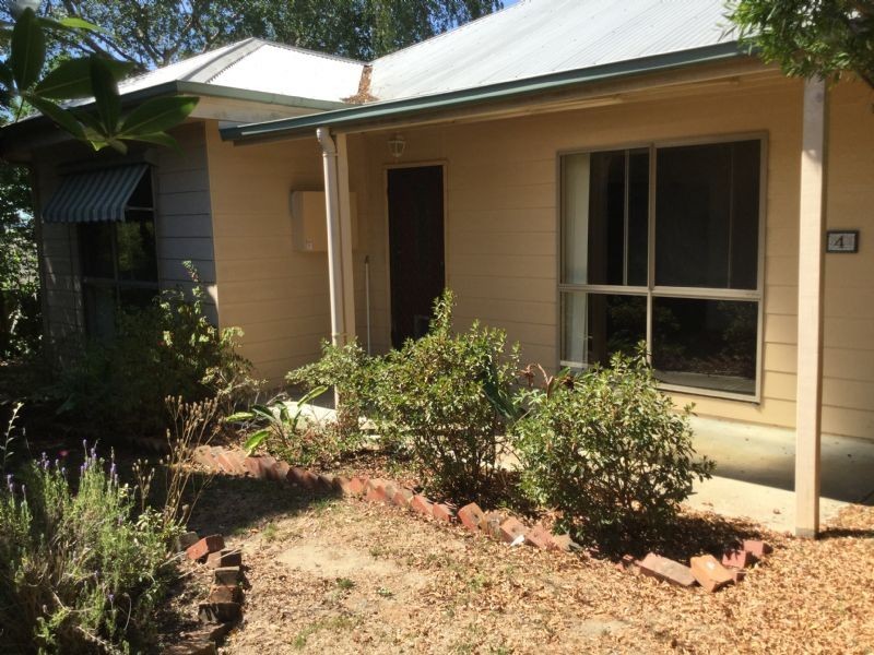 4 Balding Street, Mirboo North VIC 3871