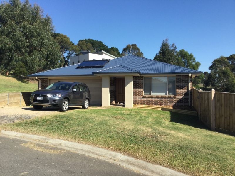 14 Eldon Crt, Mirboo North VIC 3871