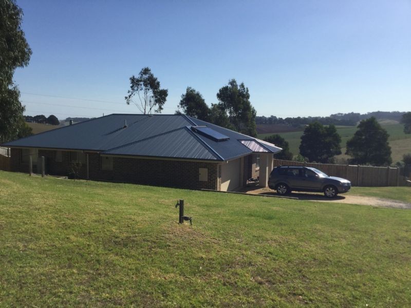 14 Eldon Crt, Mirboo North VIC 3871