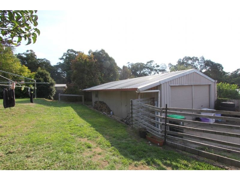 4 Eveline Court, Mirboo North VIC 3871