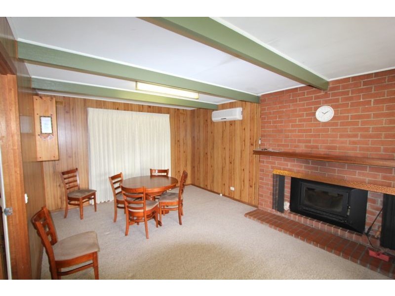 2 Mechanics Street, Boolarra VIC 3870