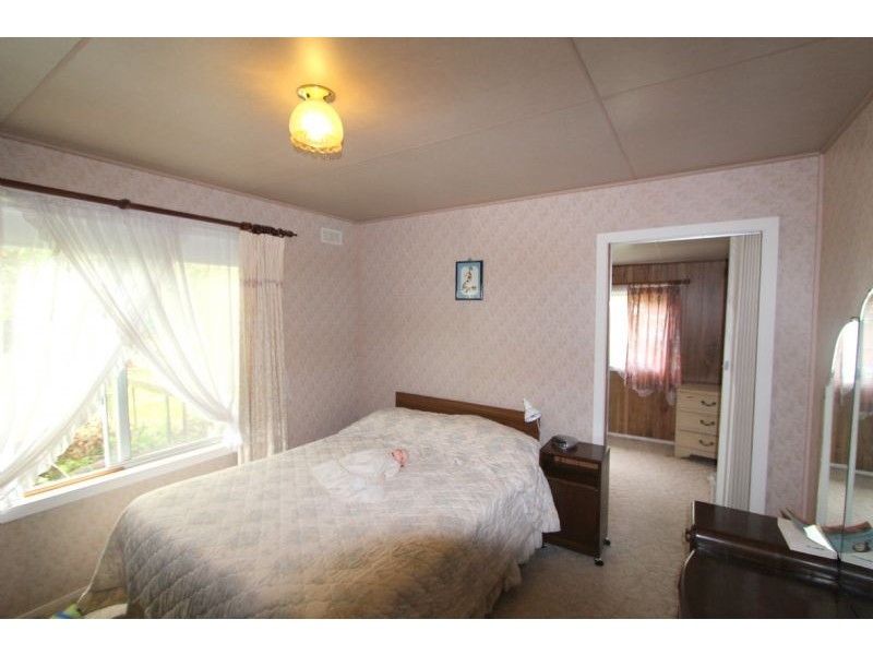 2 Mechanics Street, Boolarra VIC 3870