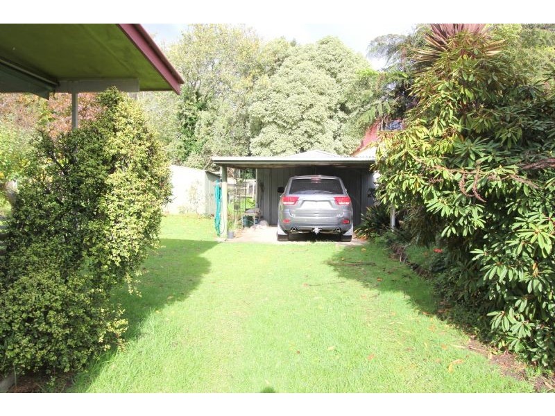 2 Mechanics Street, Boolarra VIC 3870