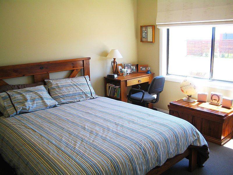 24 Leonard Drive, Drysdale VIC 3222