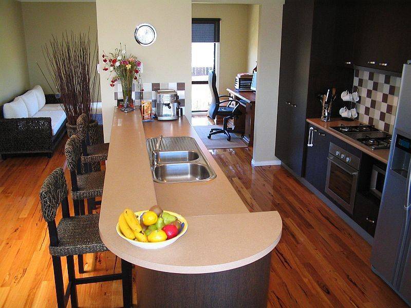 24 Leonard Drive, Drysdale VIC 3222