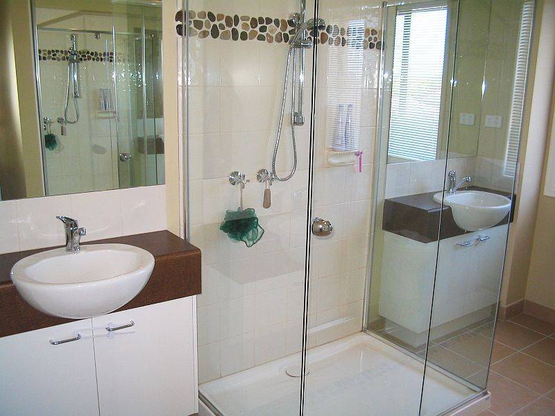 24 Leonard Drive, Drysdale VIC 3222