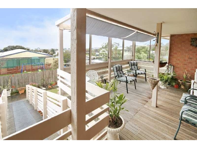 11 Carapooka Avenue, Clifton Springs VIC 3222