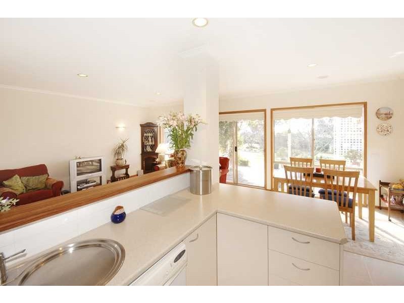 10 James Court, Drysdale VIC 3222