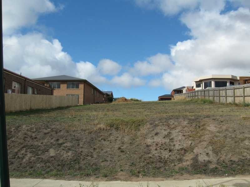 29 Narawi Avenue, Drysdale VIC 3222