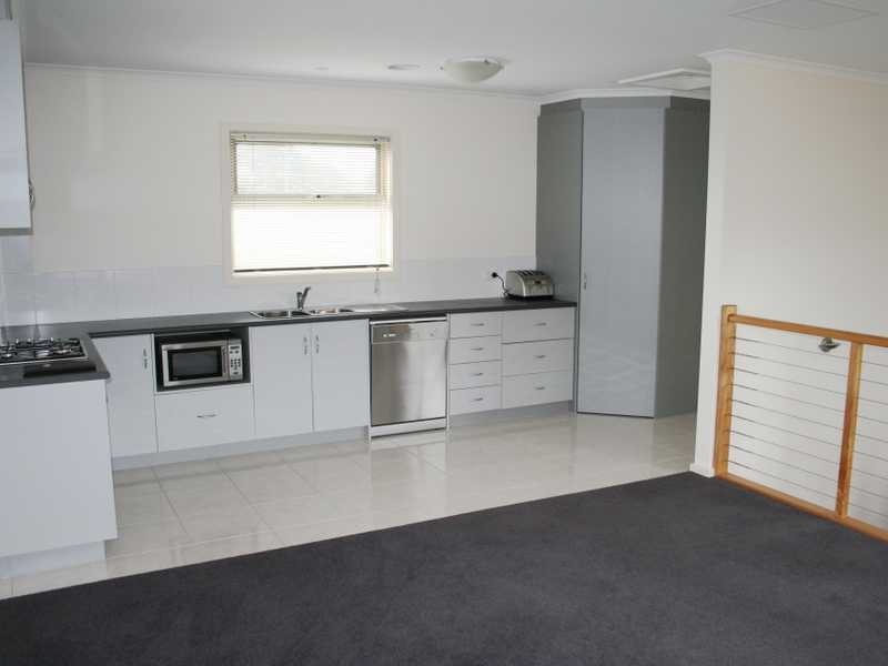 2/38 Maraboora Avenue, Clifton Springs VIC 3222