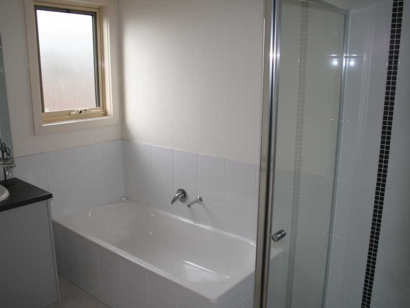 2/38 Maraboora Avenue, Clifton Springs VIC 3222