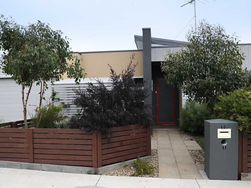 1/10 Marsh Court, Drysdale VIC 3222