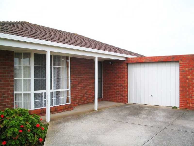 2/14 Carolanne Drive, Drysdale VIC 3222