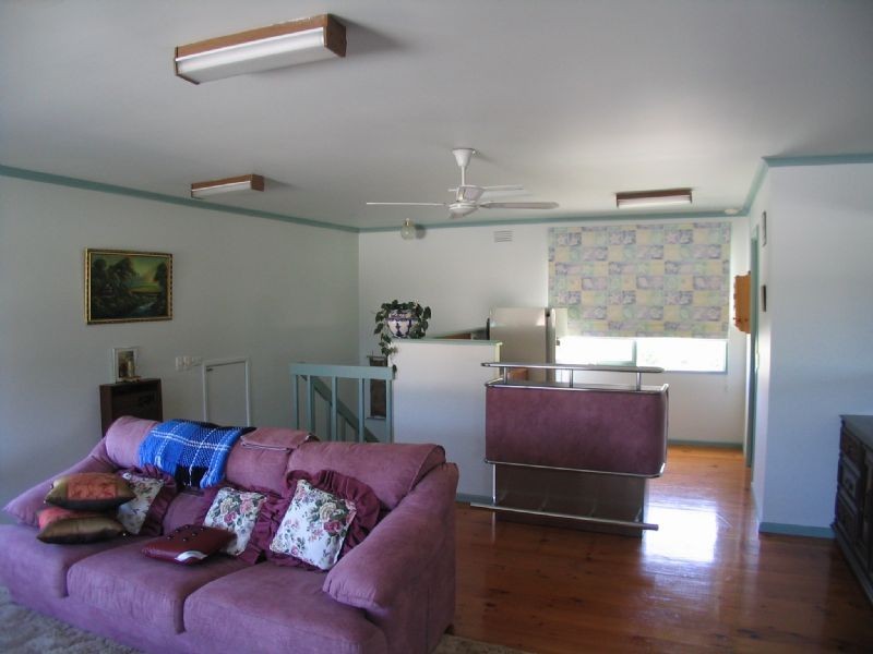 4 Dudley Parade, St Leonards VIC 3223
