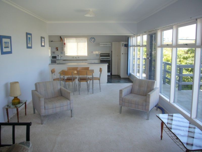 27 Whiting Avenue, Indented Head VIC 3223