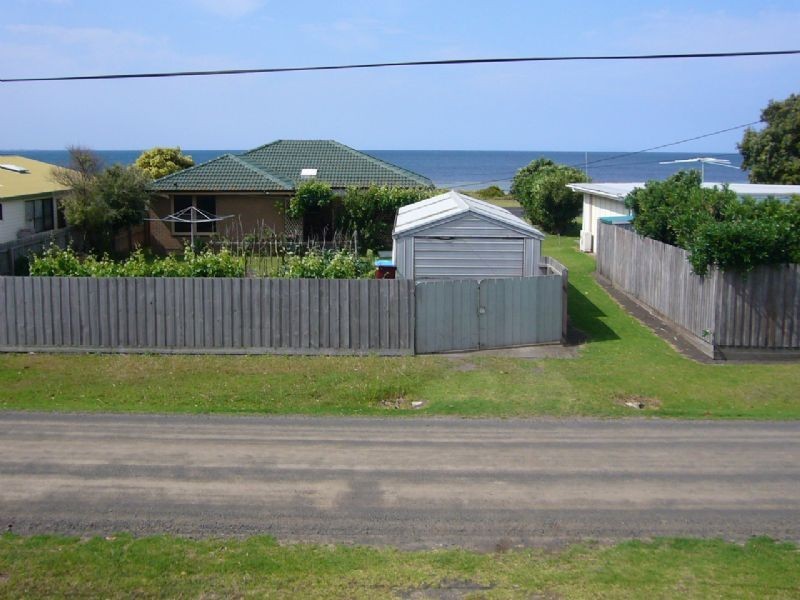 18 Sunset Boulevard, Portarlington VIC 3223