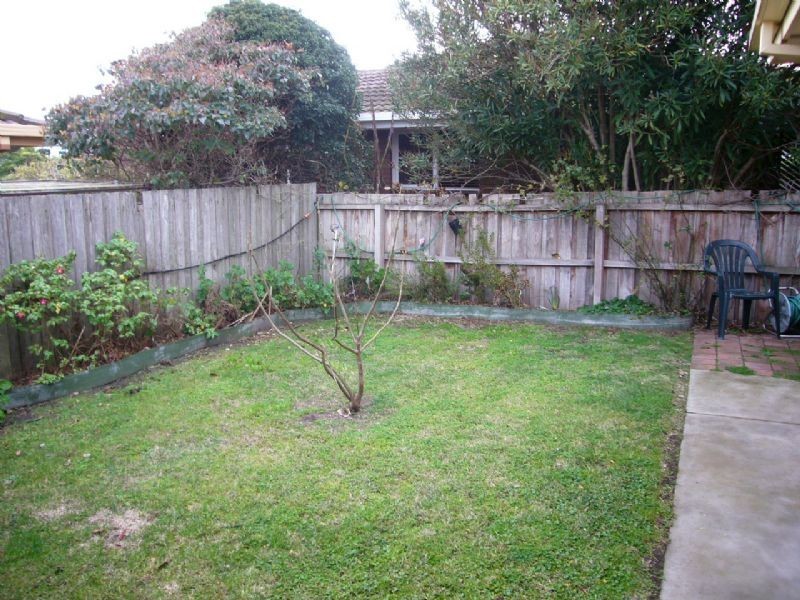 2/15 Gellibrand Street, Portarlington VIC 3223