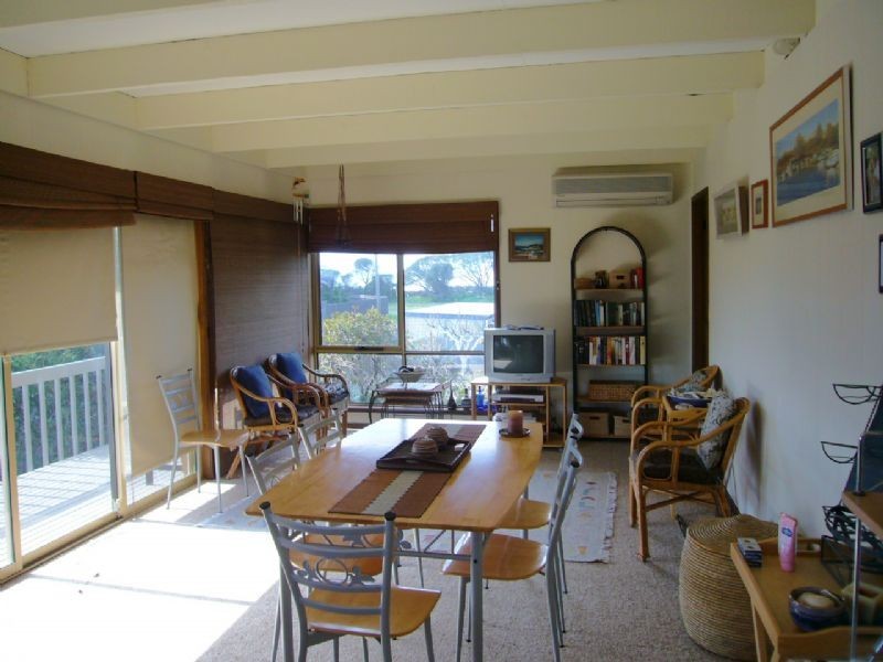 16 Second Ave, St Leonards VIC 3223