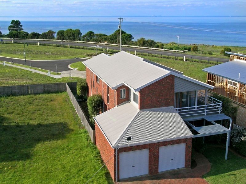 Indented Head VIC 3223