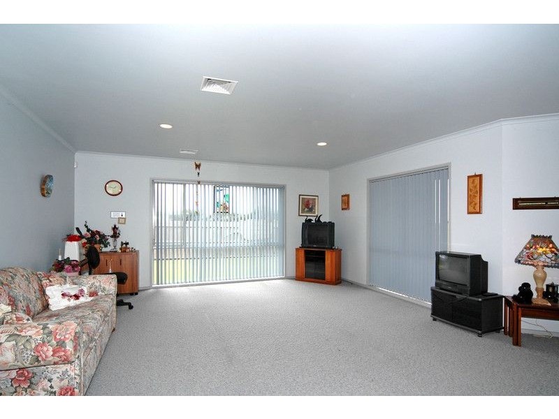 Indented Head VIC 3223