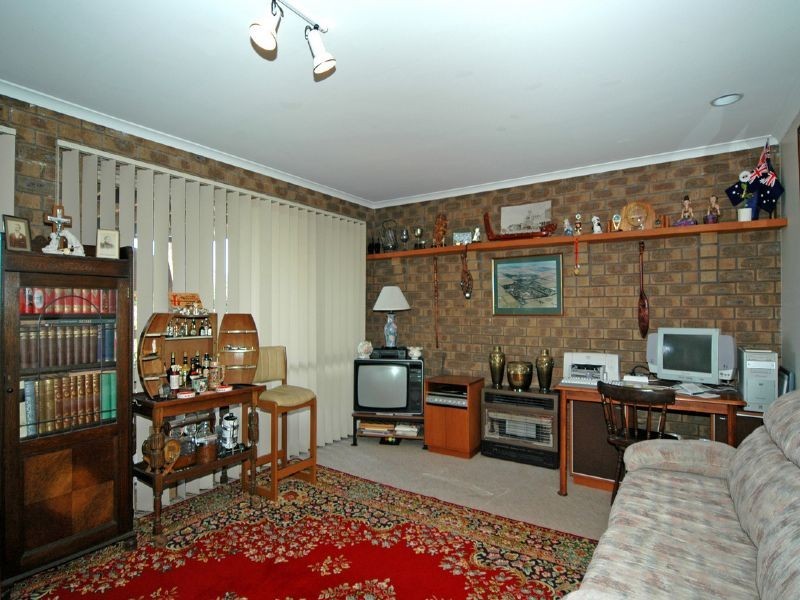 27 Evandale Ave, Portarlington VIC 3223