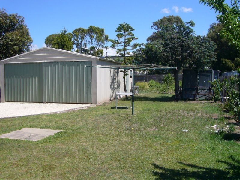 2 Edith Court, St Leonards VIC 3223