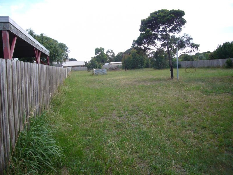 39 Leviens Road, St Leonards VIC 3223