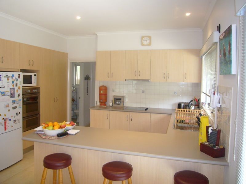 1/13 Bell Parade, St Leonards VIC 3223