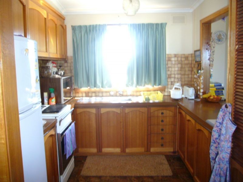 Indented Head VIC 3223