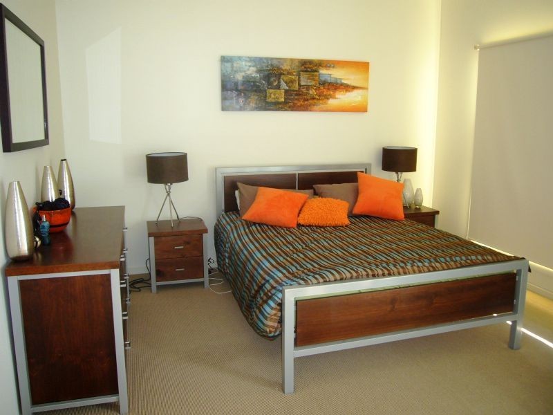 1-2/27 Bayside Avenue, St Leonards VIC 3223