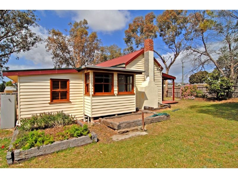 19 Fairfax St, Portarlington VIC 3223
