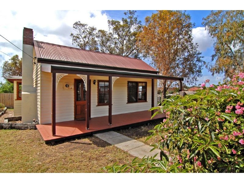 19 Fairfax St, Portarlington VIC 3223