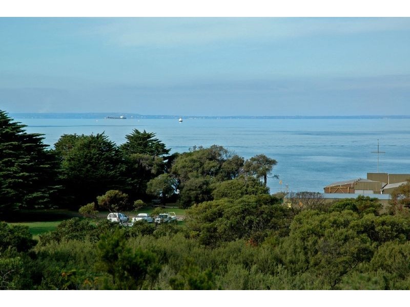 109a Bluff Road, St Leonards VIC 3223