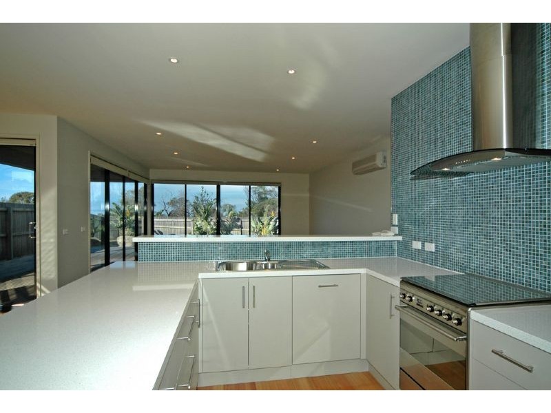 109a Bluff Road, St Leonards VIC 3223