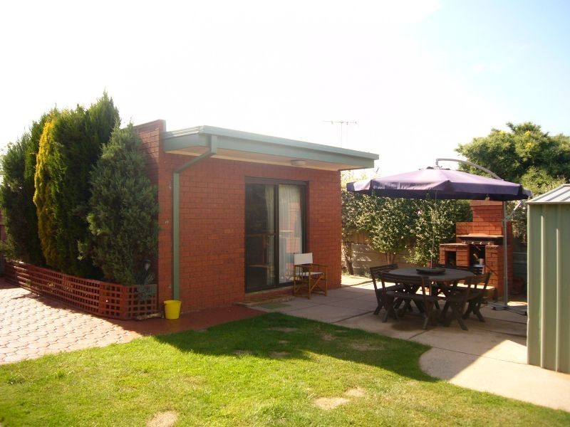 16 Leonard Street, St Leonards VIC 3223