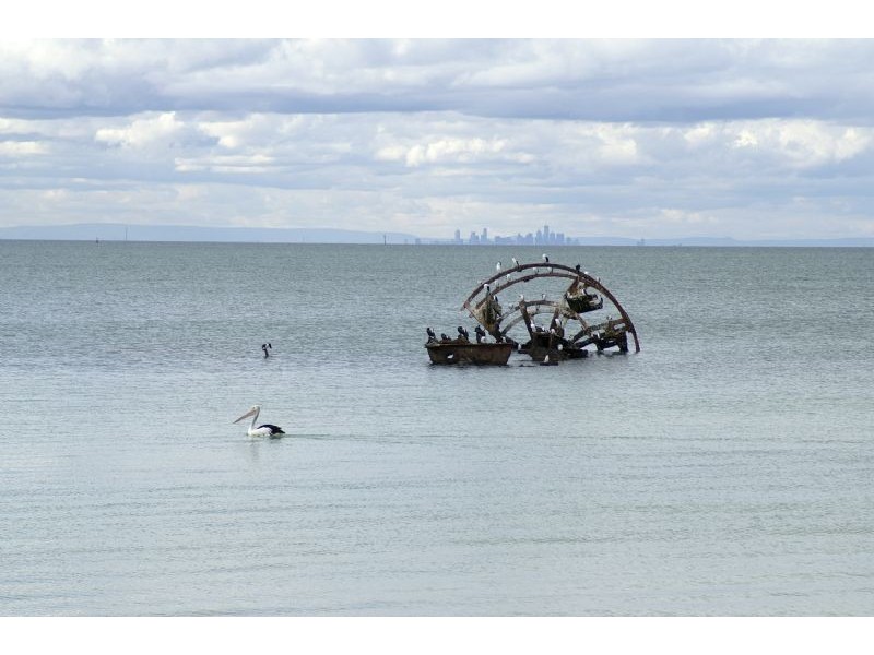 301 The Esplanade, Indented Head VIC 3223