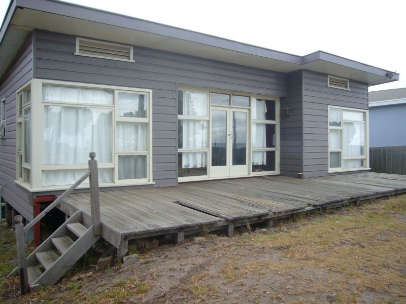 301 The Esplanade, Indented Head VIC 3223