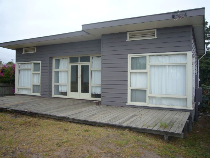 301 The Esplanade, Indented Head VIC 3223