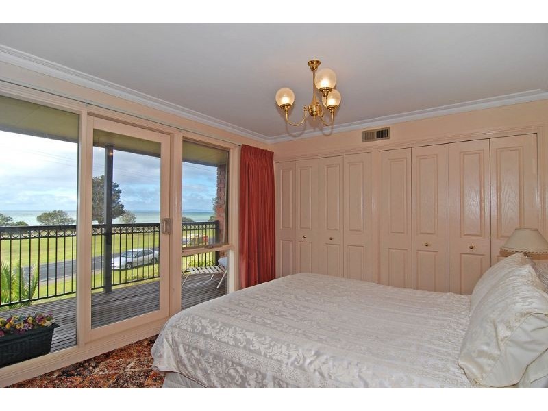400 The Esplanade, St Leonards VIC 3223