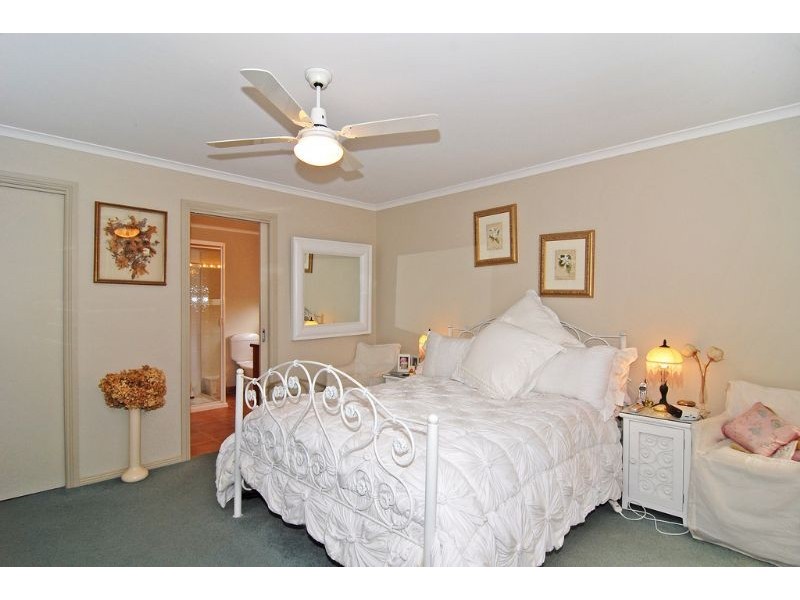 4 Paton Street, St Leonards VIC 3223