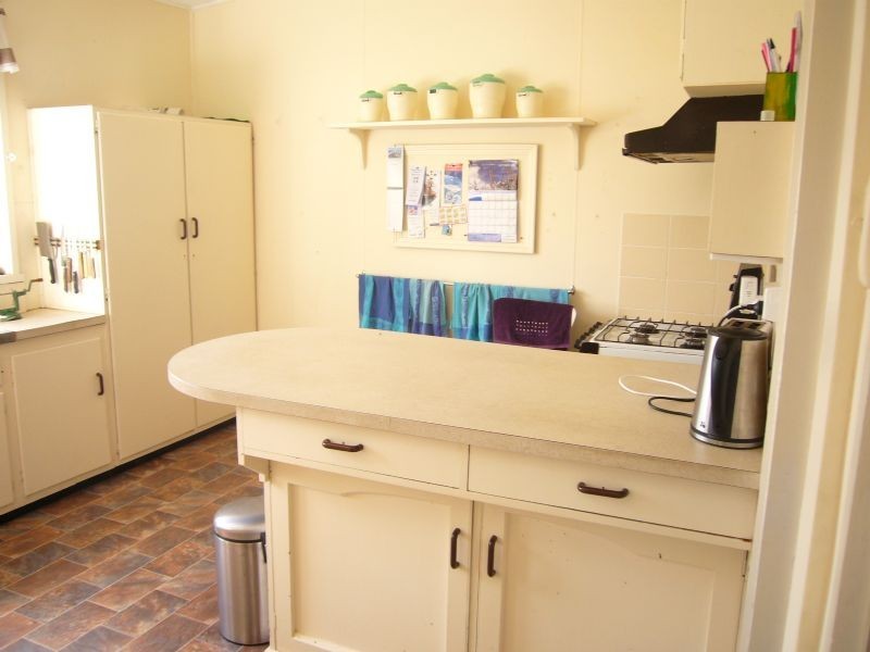121 The Esplanade, Portarlington VIC 3223