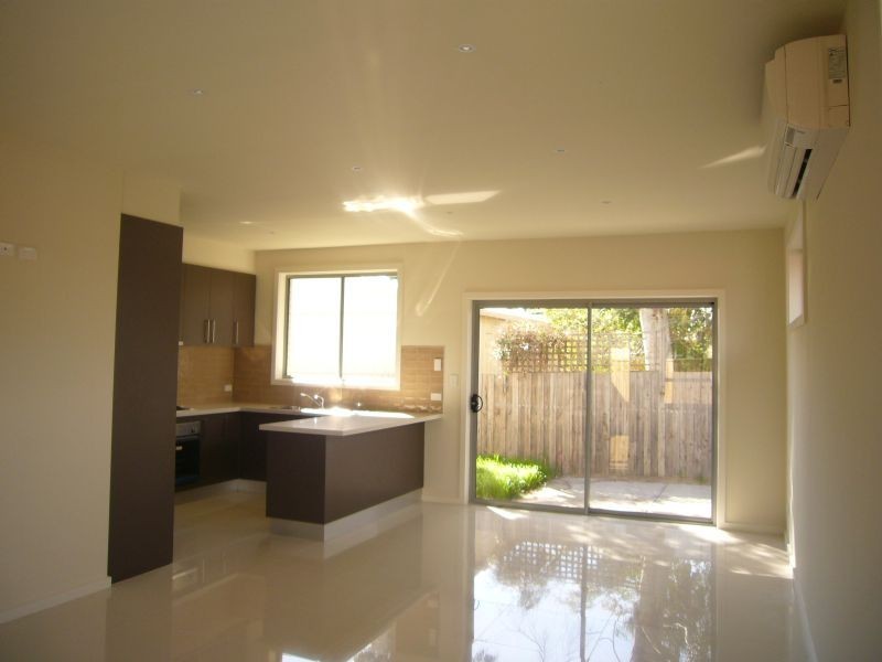 1/31 Bayside Avenue, St Leonards VIC 3223