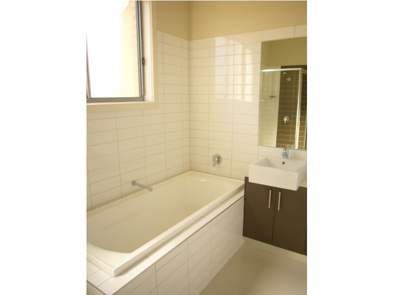 1/31 Bayside Avenue, St Leonards VIC 3223