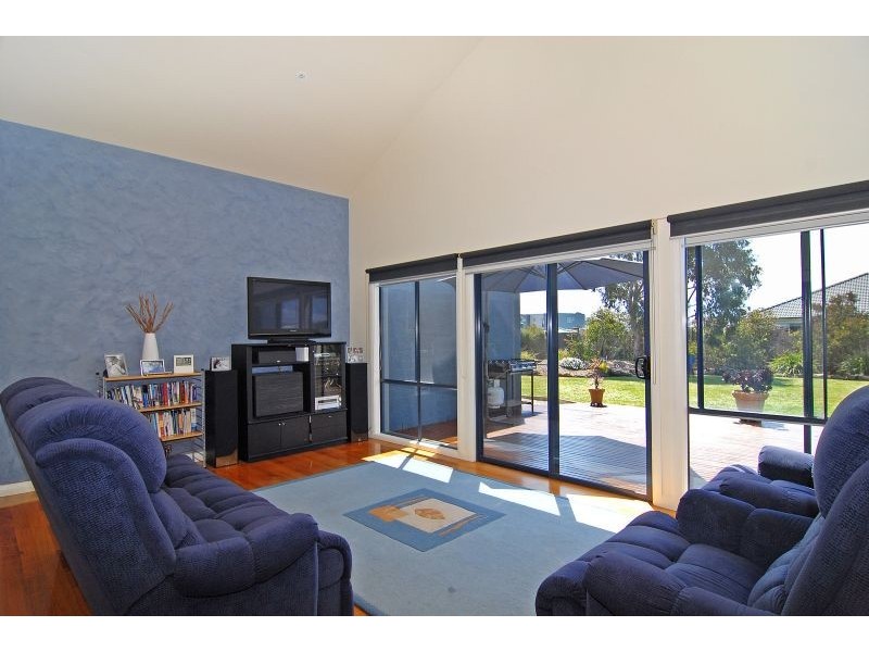 18 Martin Street, Indented Head VIC 3223