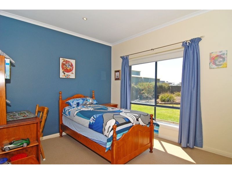 18 Martin Street, Indented Head VIC 3223