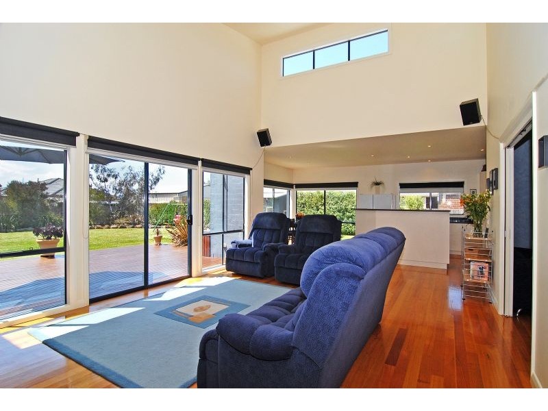18 Martin Street, Indented Head VIC 3223