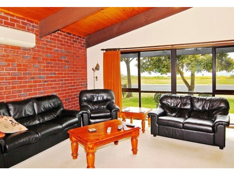 224 The Esplanade, Indented Head VIC 3223